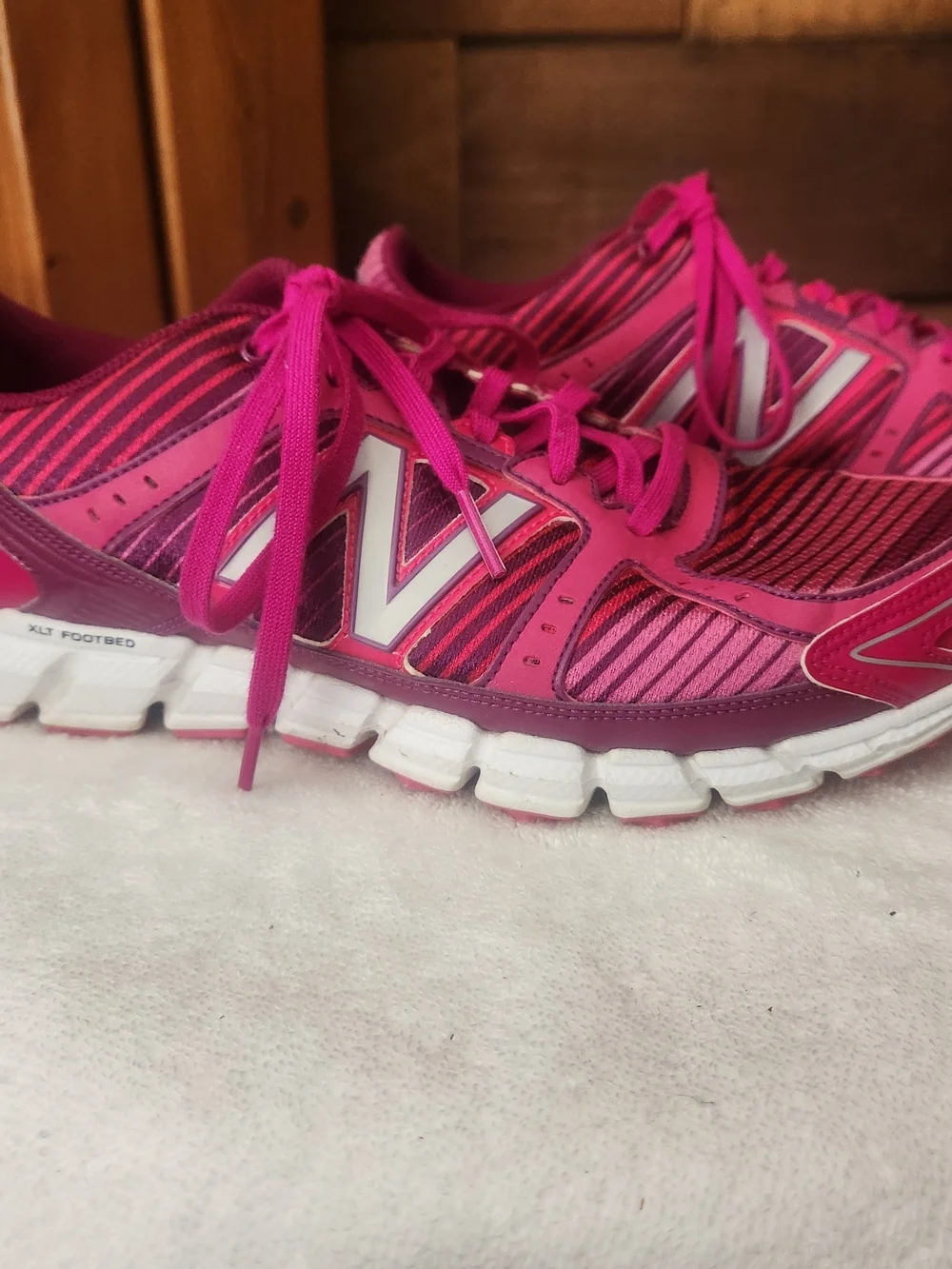 New Balance 750 V1 Running Shoe-walking- Athletic Shoe Womens Sz 9